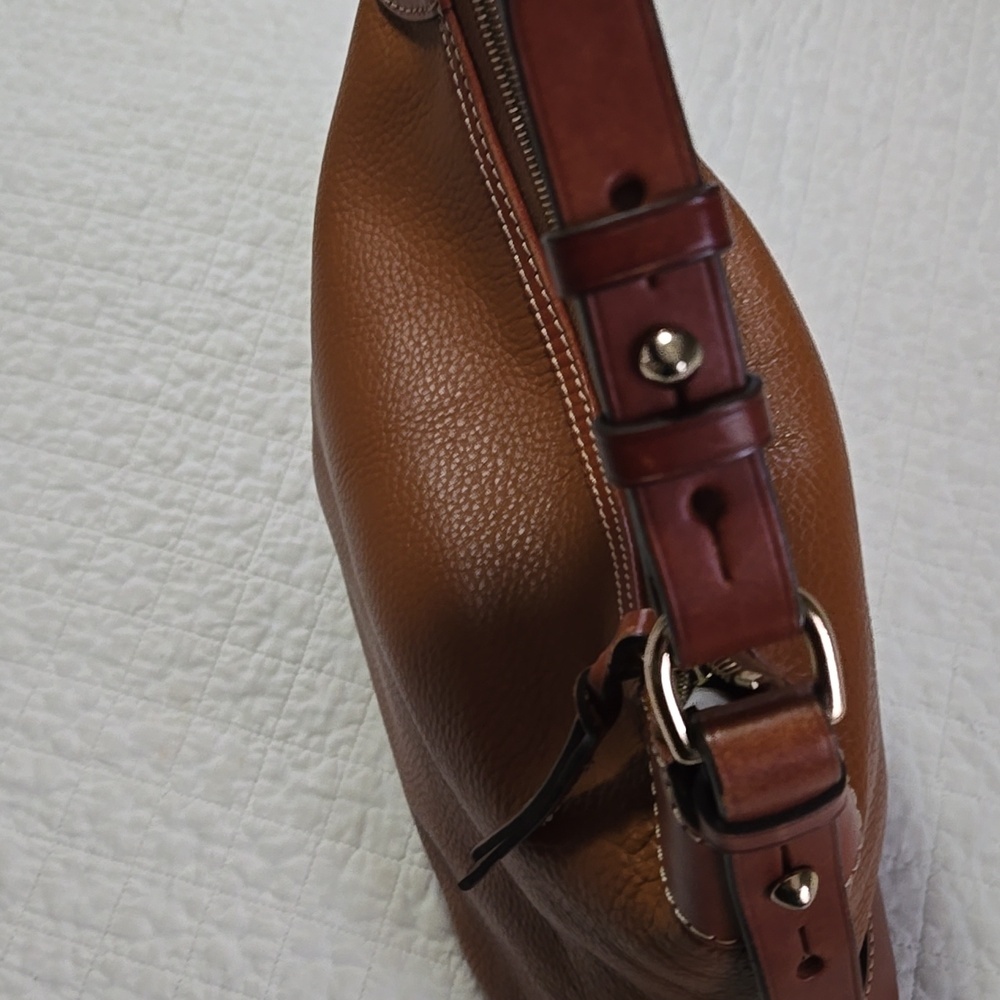 Dooney & Bourke Cognac Pebble Leather Hobo Bag Great Everyday Bag Roomy - Picture 6 of 13
